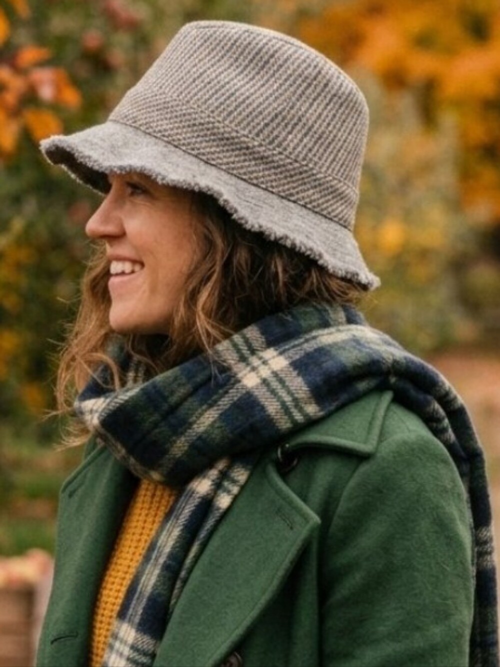 J.Crew Wool Tweed Bucket Hat S/M Gray Plaid Frayed Brim Winter Fall Cloche